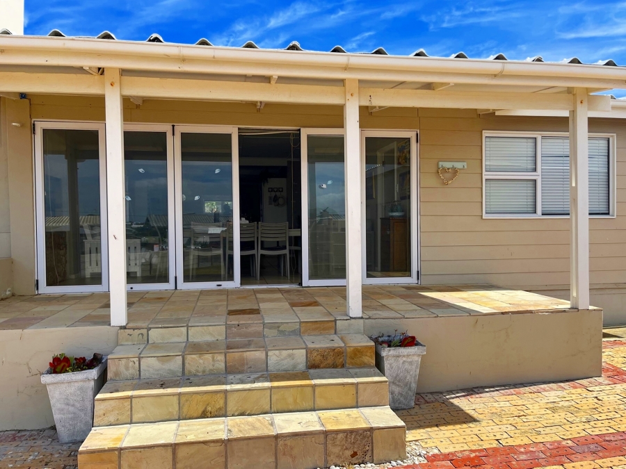 3 Bedroom Property for Sale in Struisbaai Western Cape